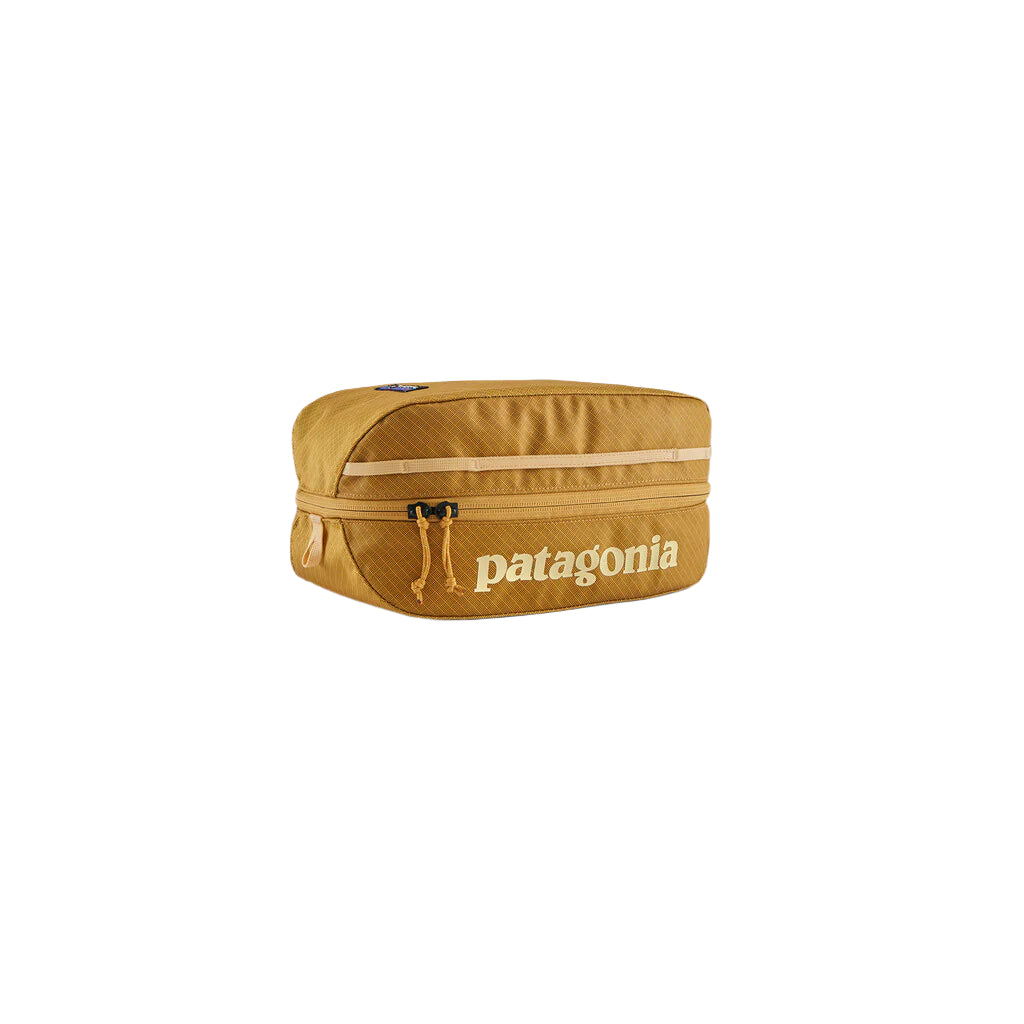 patagonia black hole 6l Cube – Half-Moon Outfitters The large handle provides Color:Dove White & Cashmere Bellroy Note Sleeve Wallet bills