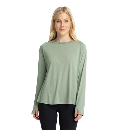 Free Fly Apparel Bamboo Lightweight Long Sleeve II for Women Palm Green #color_palm-green