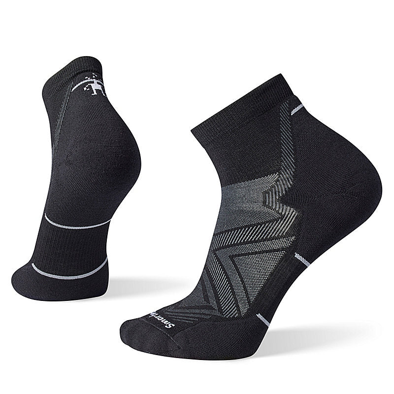 smart wool dress socks men Smartwool Run Targeted Cushion Ankle Socks (Graphite)