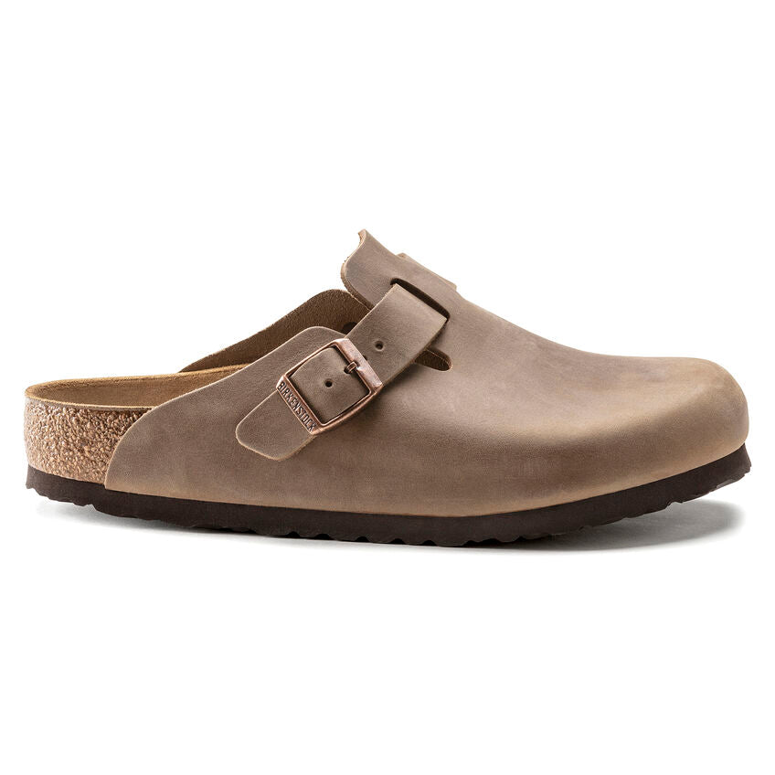 Birkenstock Boston Oiled Leather Clogs (Regular) - Tobacco Brown / 41r | Half-Moon Outfitters